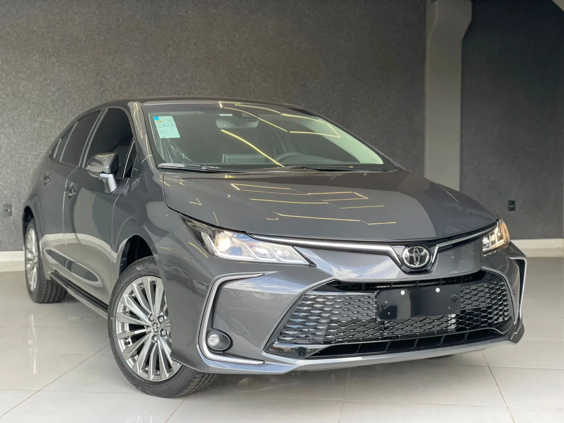 Toyota Corolla GLi 2024 veja preço elegível para PcD